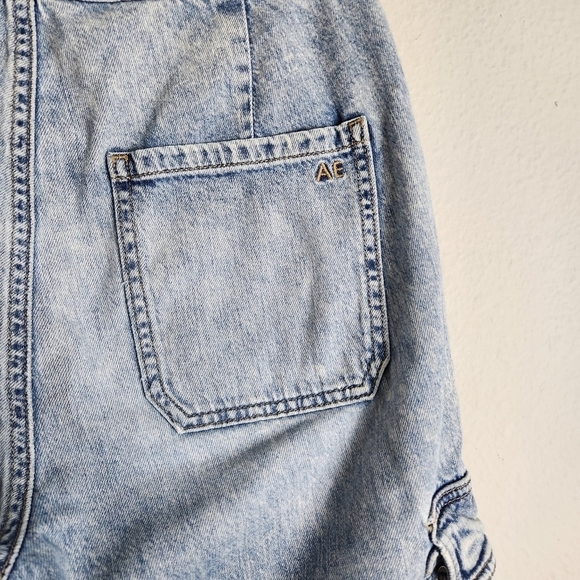 American Eagle Drawstring Waist Light Wash Chambray Cargo Joggers-Size 00 - Picture 10 of 15